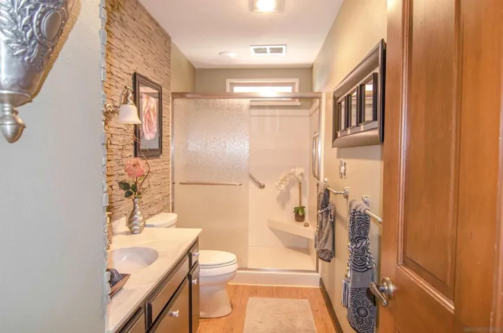 959 Luna Vista Dr, Escondido, California 92025