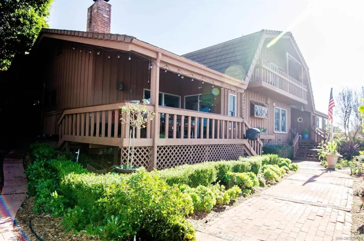 959 Luna Vista Dr, Escondido, California 92025