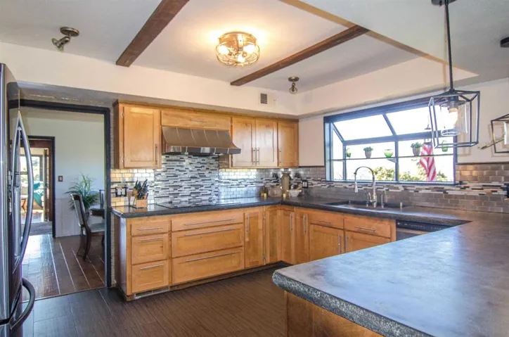 959 Luna Vista Dr, Escondido, California 92025