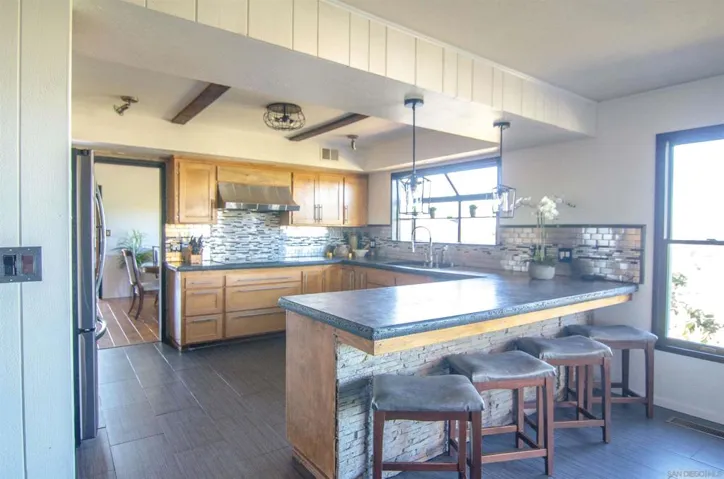 959 Luna Vista Dr, Escondido, California 92025