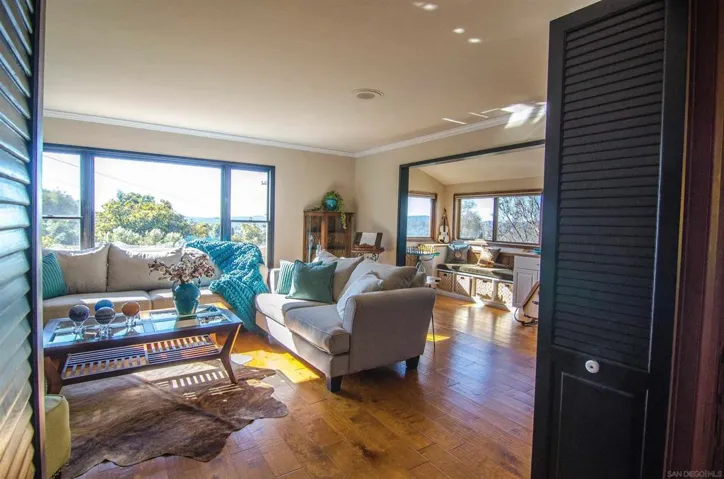 959 Luna Vista Dr, Escondido, California 92025