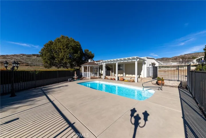 9785 Kehl Canyon Road, Cherry Valley, California 92223