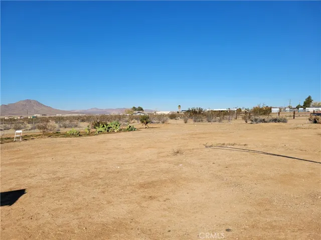 22617 Saguaro Road, Apple Valley, California 92307