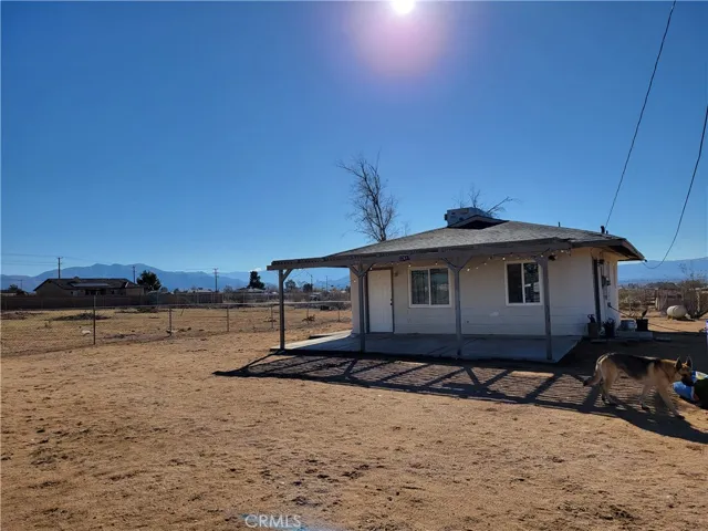22617 Saguaro Road, Apple Valley, California 92307