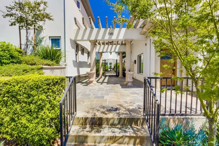 1088 S Marengo Avenue 7, Pasadena, California 91106