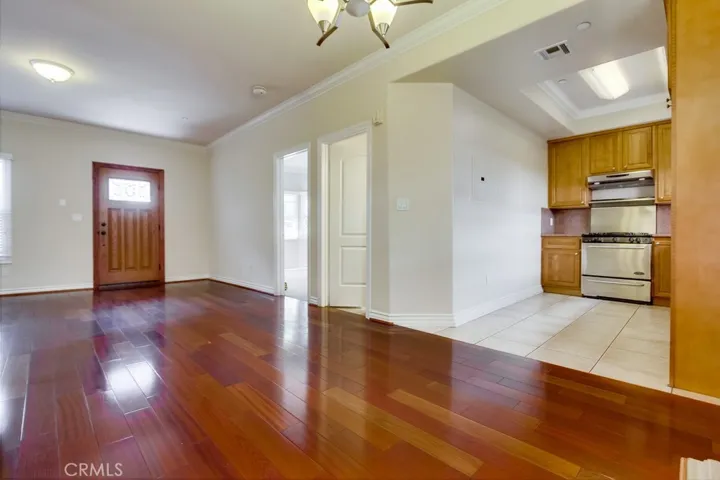 1088 S Marengo Avenue 7, Pasadena, California 91106