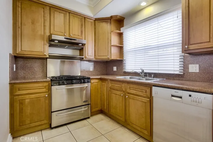 1088 S Marengo Avenue 7, Pasadena, California 91106