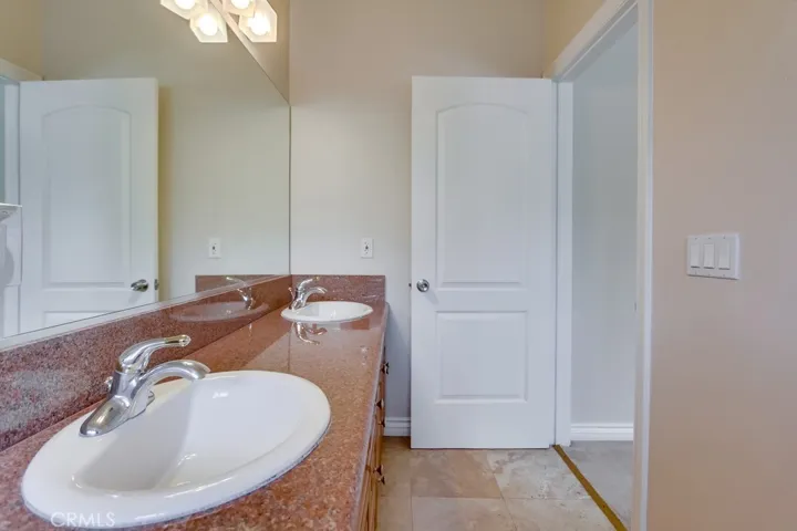 1088 S Marengo Avenue 7, Pasadena, California 91106
