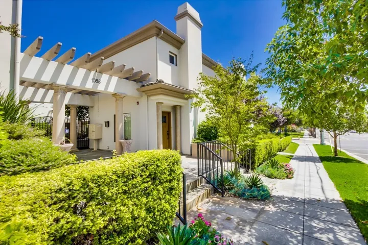 1088 S Marengo Avenue 7, Pasadena, California 91106