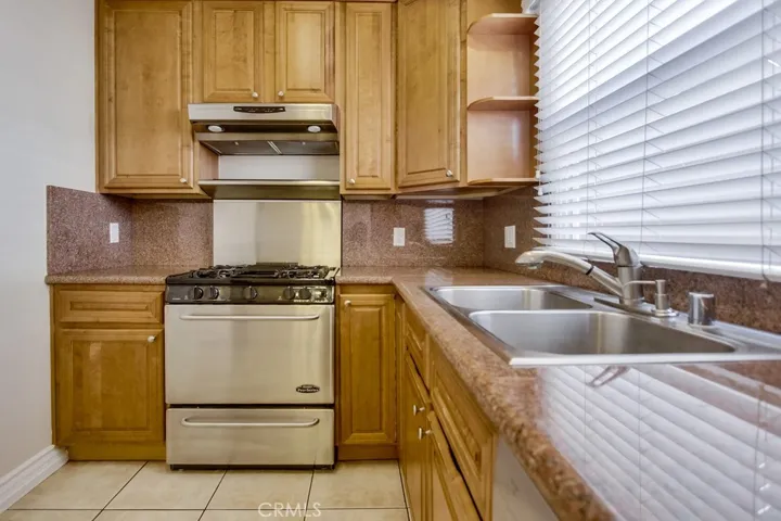 1088 S Marengo Avenue 7, Pasadena, California 91106