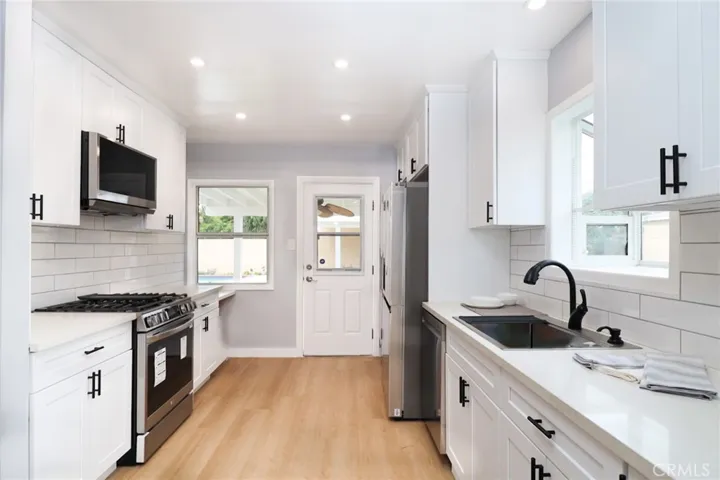 9655 Mills Avenue, Whittier, California 90604