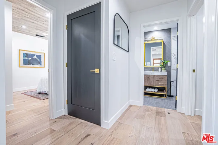 4722 Greenbush Avenue, Sherman Oaks, California 91423