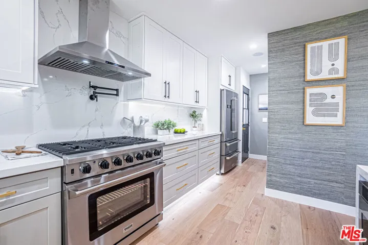 4722 Greenbush Avenue, Sherman Oaks, California 91423