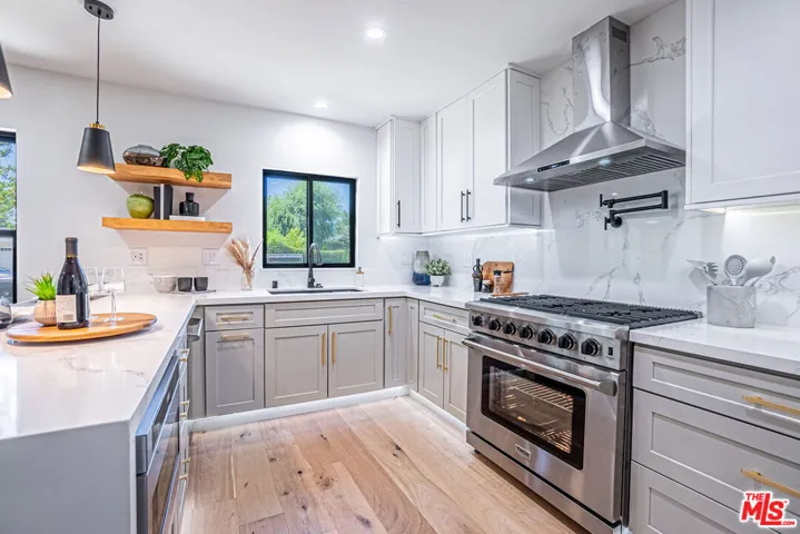 4722 Greenbush Avenue, Sherman Oaks, California 91423