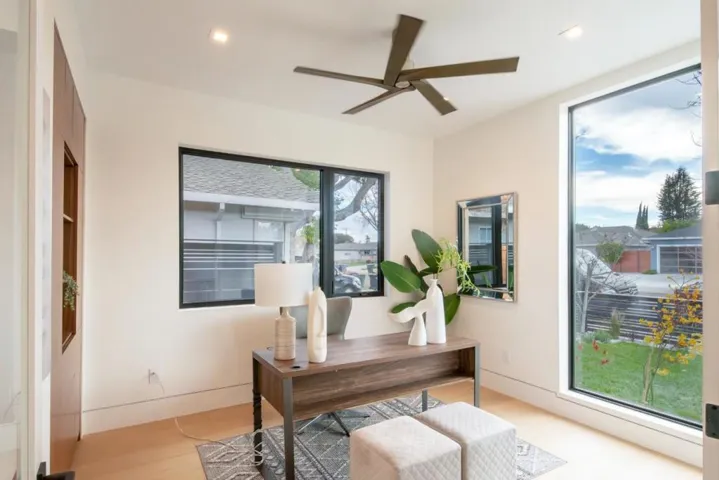 1077 W Mc Kinley Avenue, Sunnyvale, California 94086