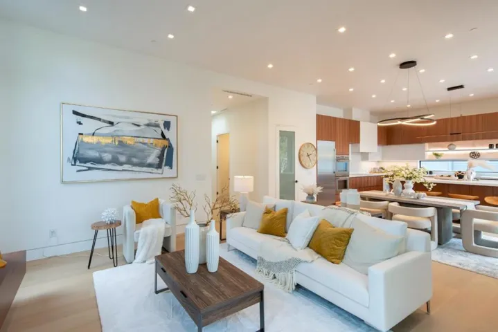 1077 W Mc Kinley Avenue, Sunnyvale, California 94086