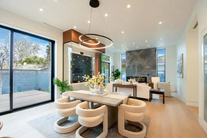 1077 W Mc Kinley Avenue, Sunnyvale, California 94086