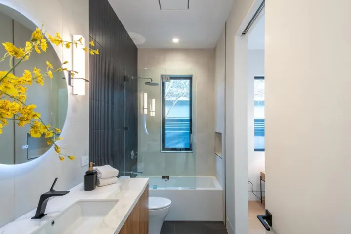 1077 W Mc Kinley Avenue, Sunnyvale, California 94086