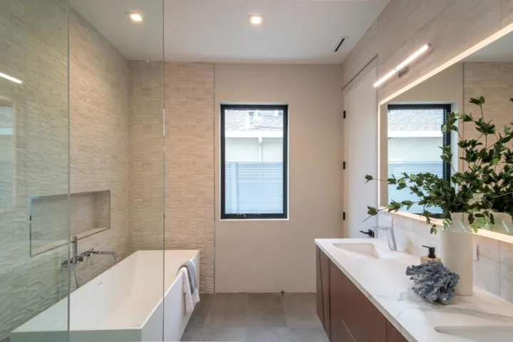 1077 W Mc Kinley Avenue, Sunnyvale, California 94086