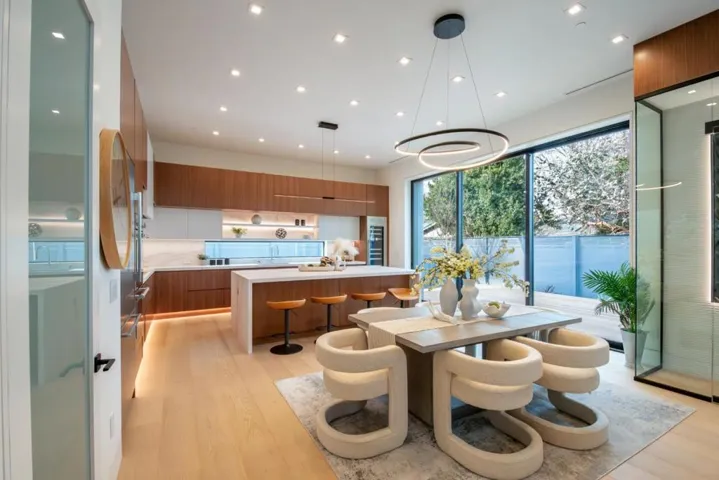 1077 W Mc Kinley Avenue, Sunnyvale, California 94086