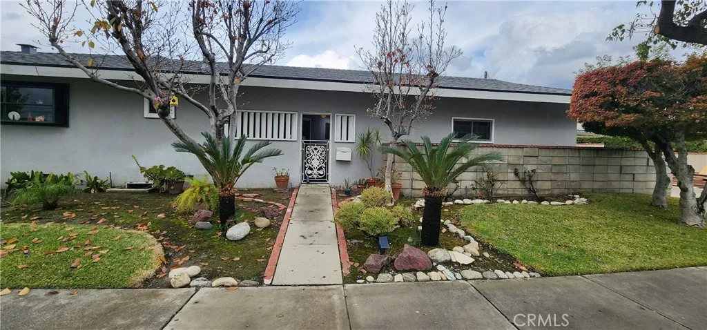Side/Back Entrance