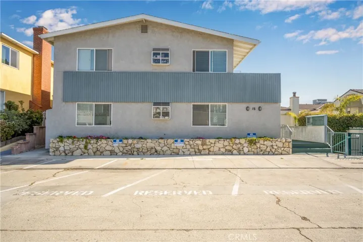 16 38th Place, Long Beach, California 90803