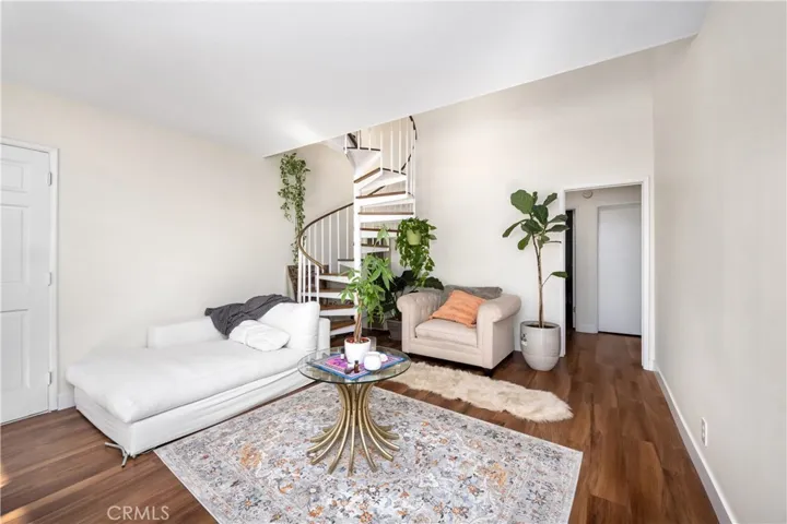 16 38th Place, Long Beach, California 90803