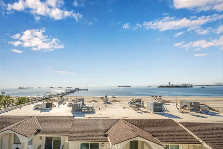16 38th Place, Long Beach, California 90803