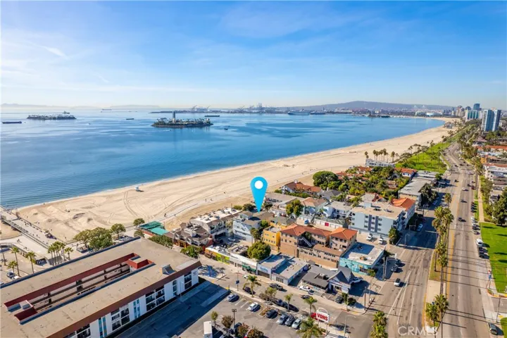 16 38th Place, Long Beach, California 90803