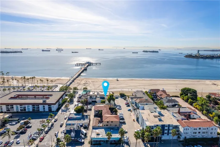 16 38th Place, Long Beach, California 90803