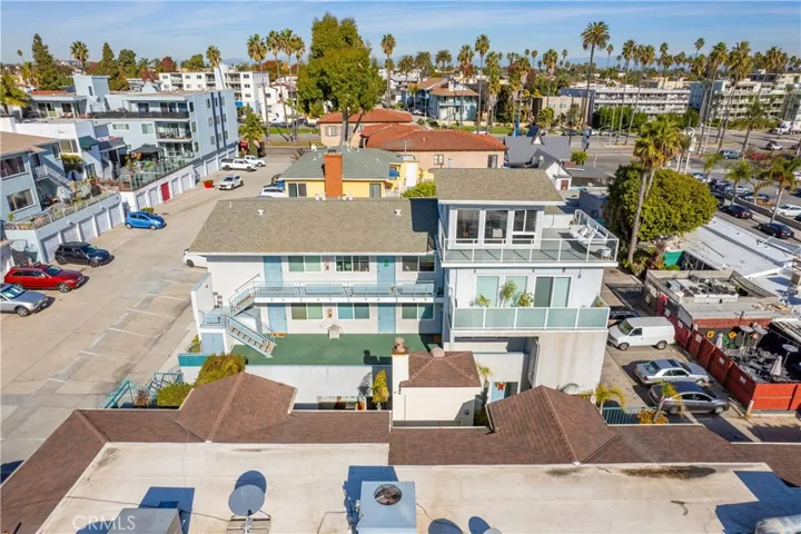 16 38th Place, Long Beach, California 90803