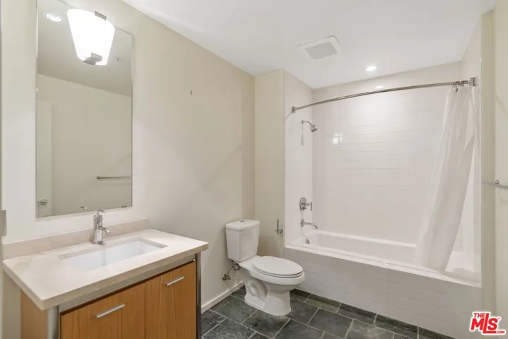 1155 S Grand Avenue 807, Los Angeles, California 90015
