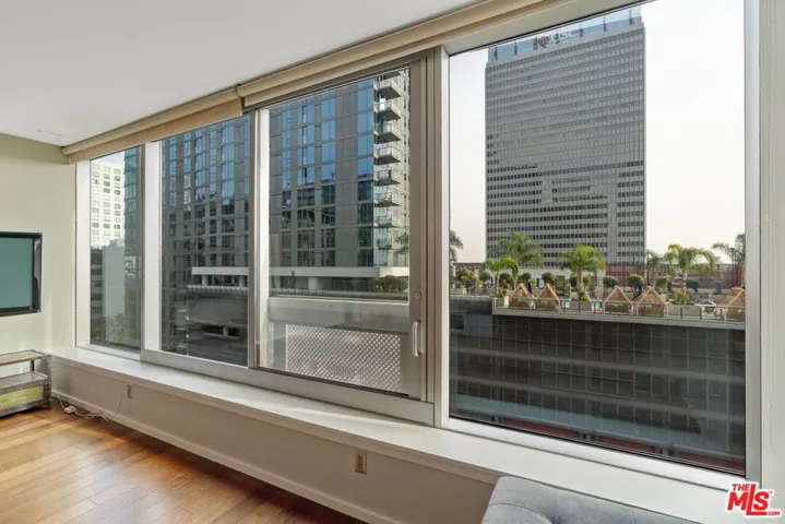 1155 S Grand Avenue 807, Los Angeles, California 90015