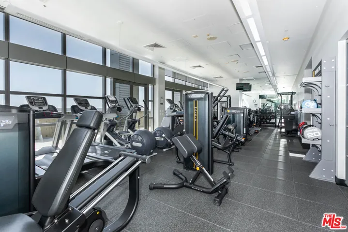 1155 S Grand Avenue 807, Los Angeles, California 90015