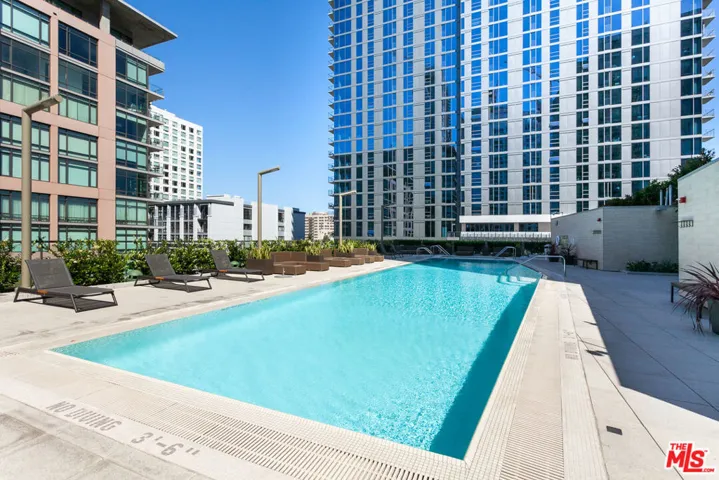 1155 S Grand Avenue 807, Los Angeles, California 90015