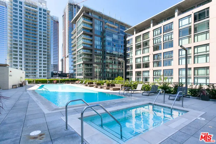 1155 S Grand Avenue 807, Los Angeles, California 90015