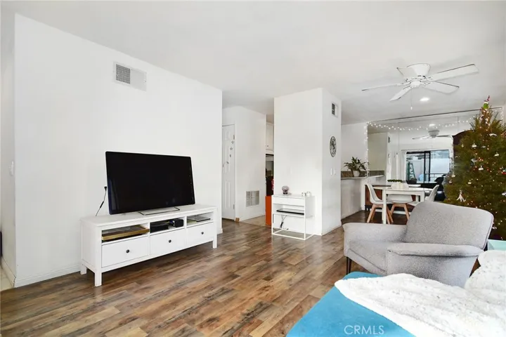 28527 Conejo View Drive, Agoura Hills, California 91301