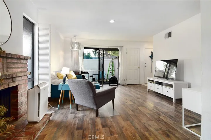 28527 Conejo View Drive, Agoura Hills, California 91301