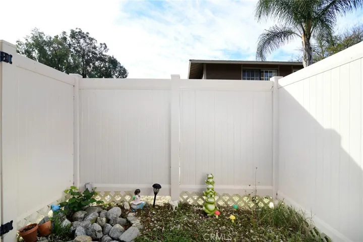 28527 Conejo View Drive, Agoura Hills, California 91301