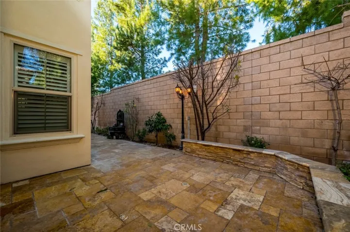 31 Los Indios, Irvine, California 92618