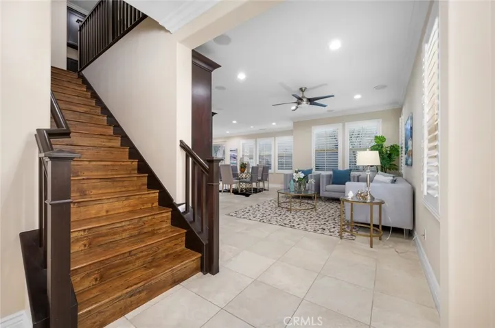 31 Los Indios, Irvine, California 92618