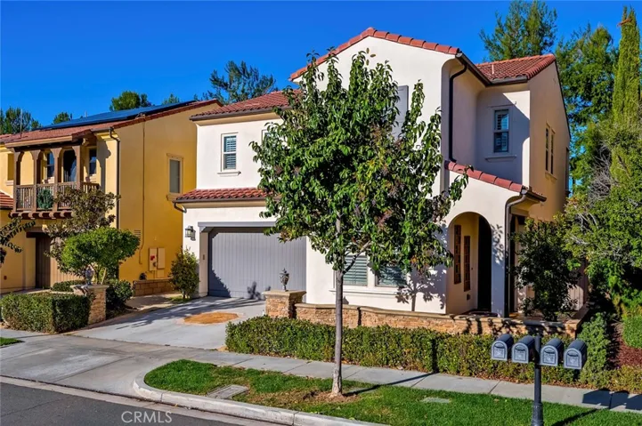 31 Los Indios, Irvine, California 92618