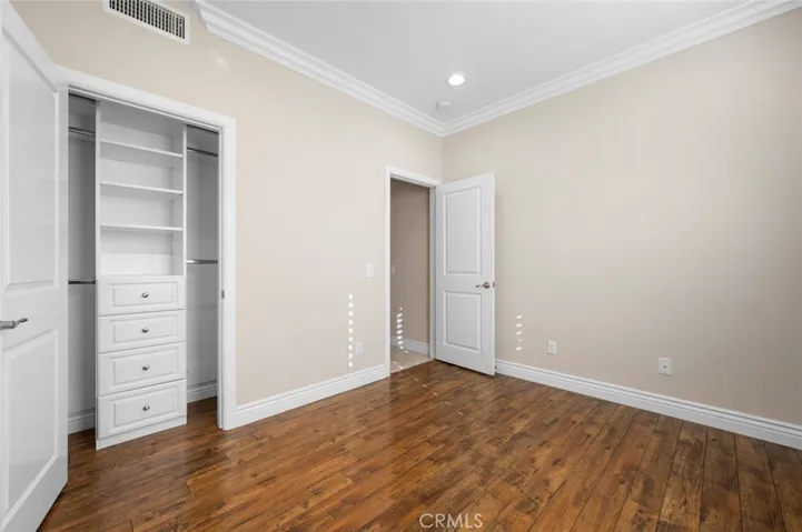 31 Los Indios, Irvine, California 92618