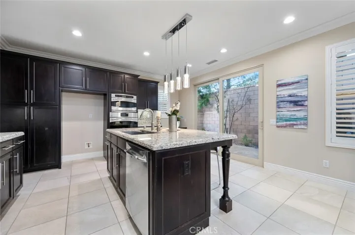 31 Los Indios, Irvine, California 92618