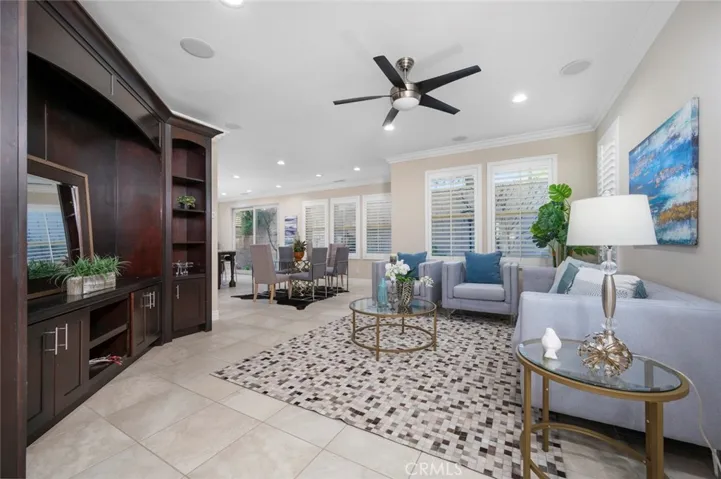 31 Los Indios, Irvine, California 92618