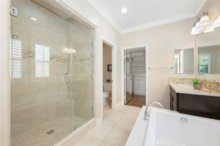 31 Los Indios, Irvine, California 92618