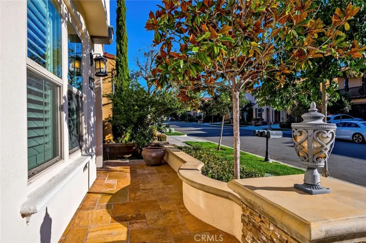 31 Los Indios, Irvine, California 92618