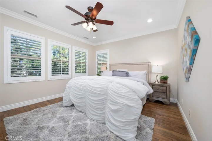 31 Los Indios, Irvine, California 92618