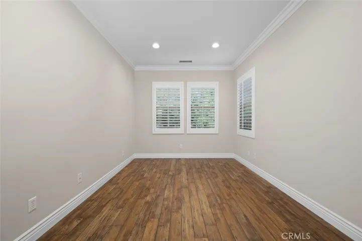 31 Los Indios, Irvine, California 92618