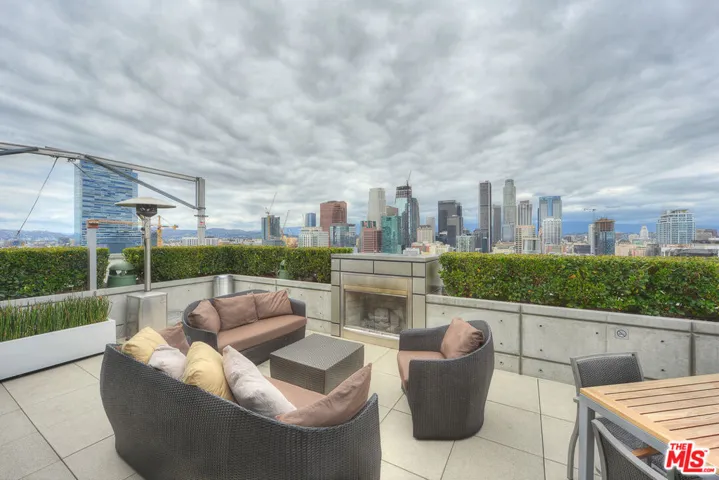 1155 S Grand Avenue 916, Los Angeles, California 90015